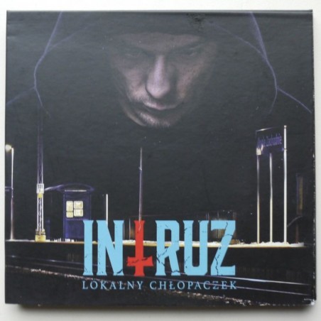 Intruz - Lokalny chłopaczek
