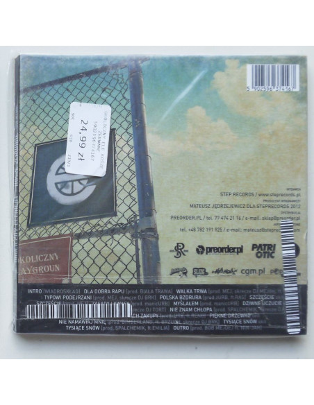 Okoliczny element - Zerwane kosze