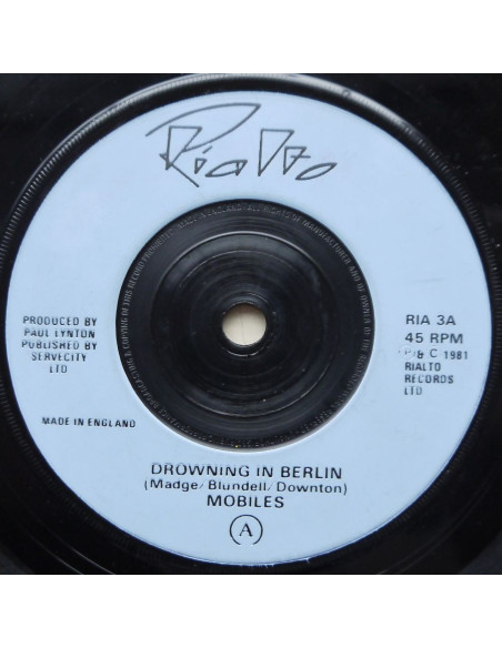 Mobiles - Drowning In Berlin